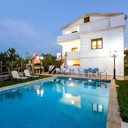 빌라 Eleftheria: 5 Bedroom With Pool & Jacuzzi In Panormo! *