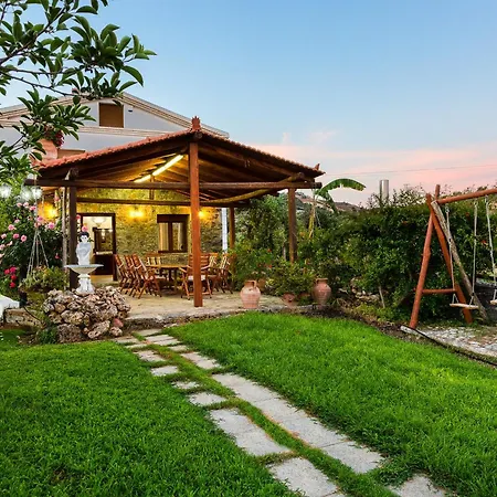 Eleftheria: 5 Bedroom With Pool & Jacuzzi In Panormo! 빌라 *