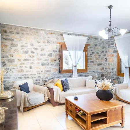 Eleftheria: 5 Bedroom With Pool & Jacuzzi In Panormo! 빌라 *