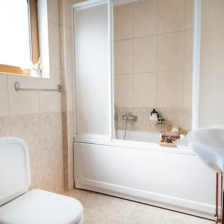 빌라 Eleftheria: 5 Bedroom With Pool & Jacuzzi In Panormo! *